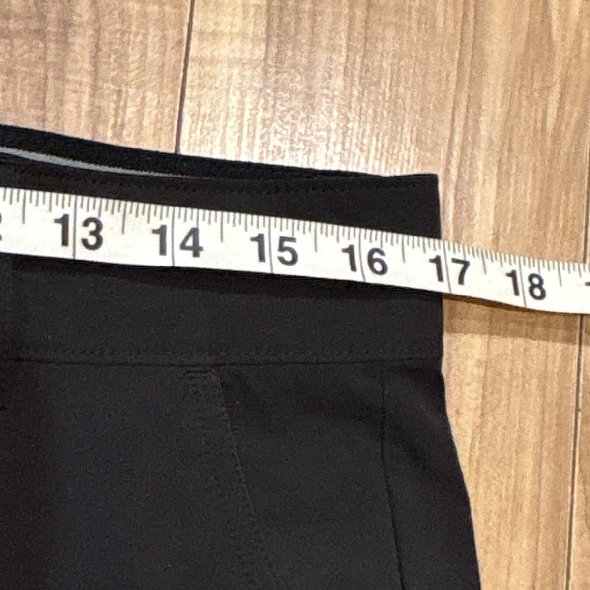 Orvis Black Cargo Shorts Men's Size 32 9" Inseam