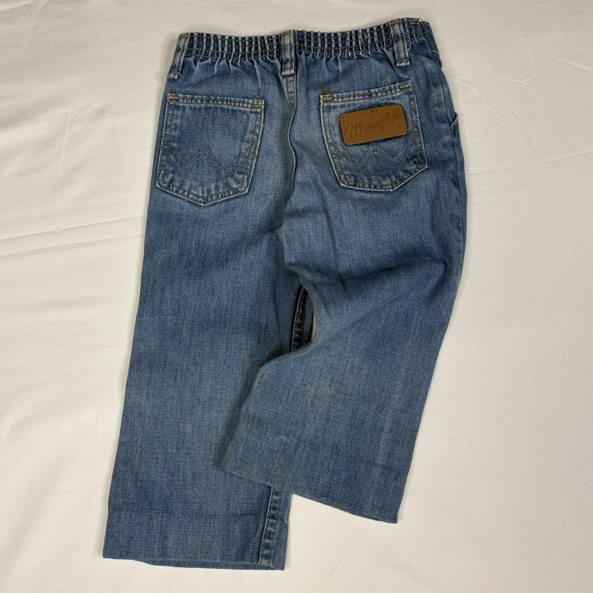 Vintage Wrangler Kids Wide-Leg Denim Jeans with Retro Flair
