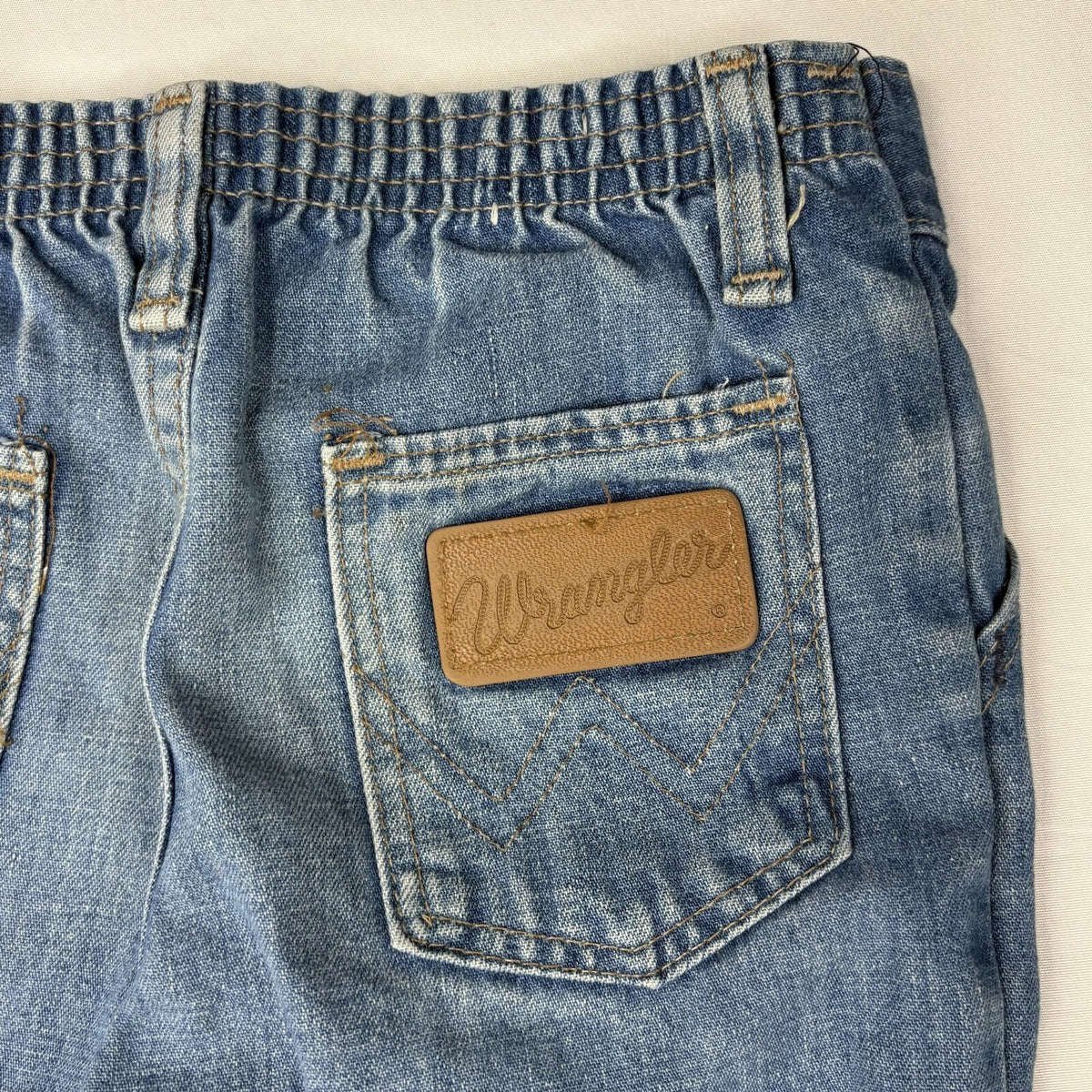 Vintage Wrangler Kids Wide-Leg Denim Jeans with Retro Flair
