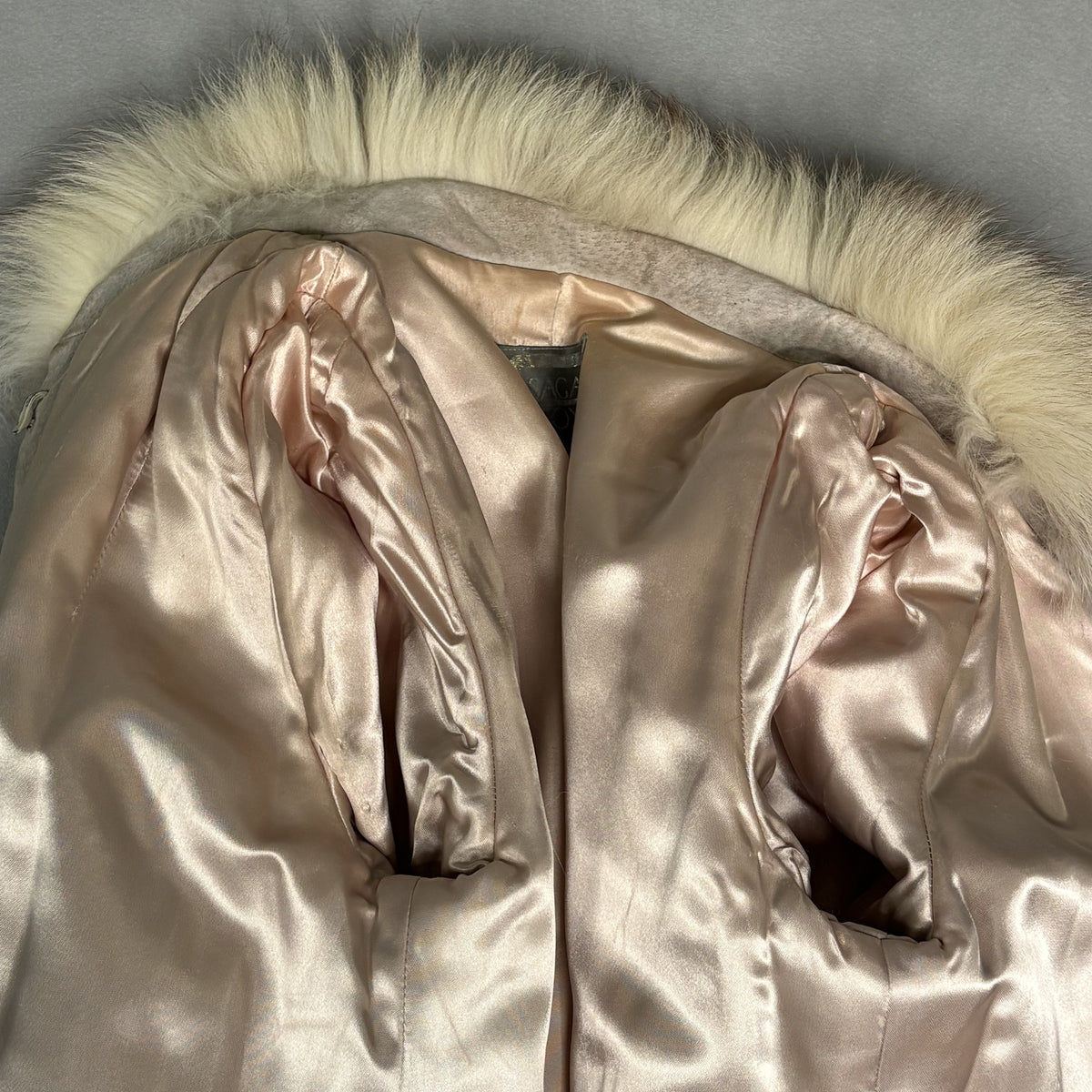 Luxurious Vintage Genuine Fox Fur Coat with Satin Lining - F