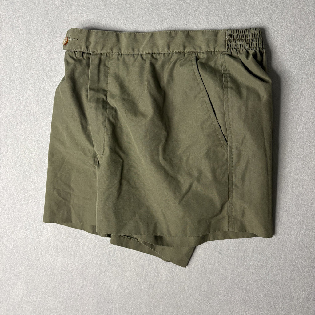 Van Heusen Sportswear Men's Olive Green Shorts Size M 34-36
