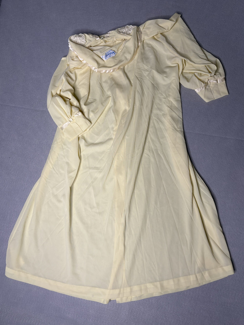 Vintage Aristocraft Yellow Lace Housedress Robe Nightgown