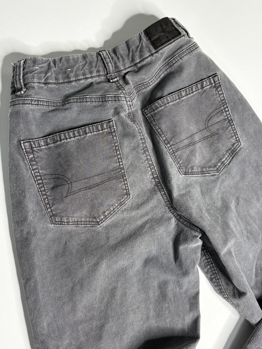 American Eagle Gray High-Rise Skinny Jeans - Size 4 Long