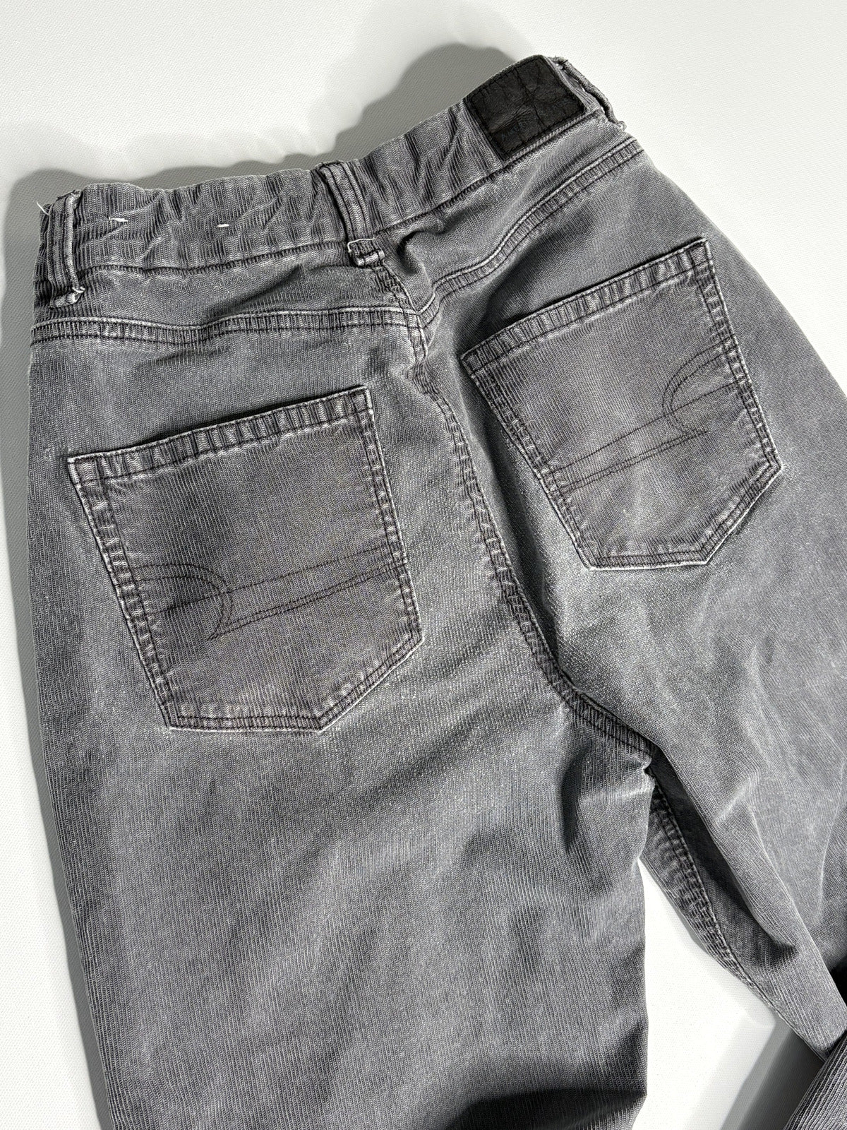 American Eagle Gray High-Rise Skinny Jeans - Size 4 Long