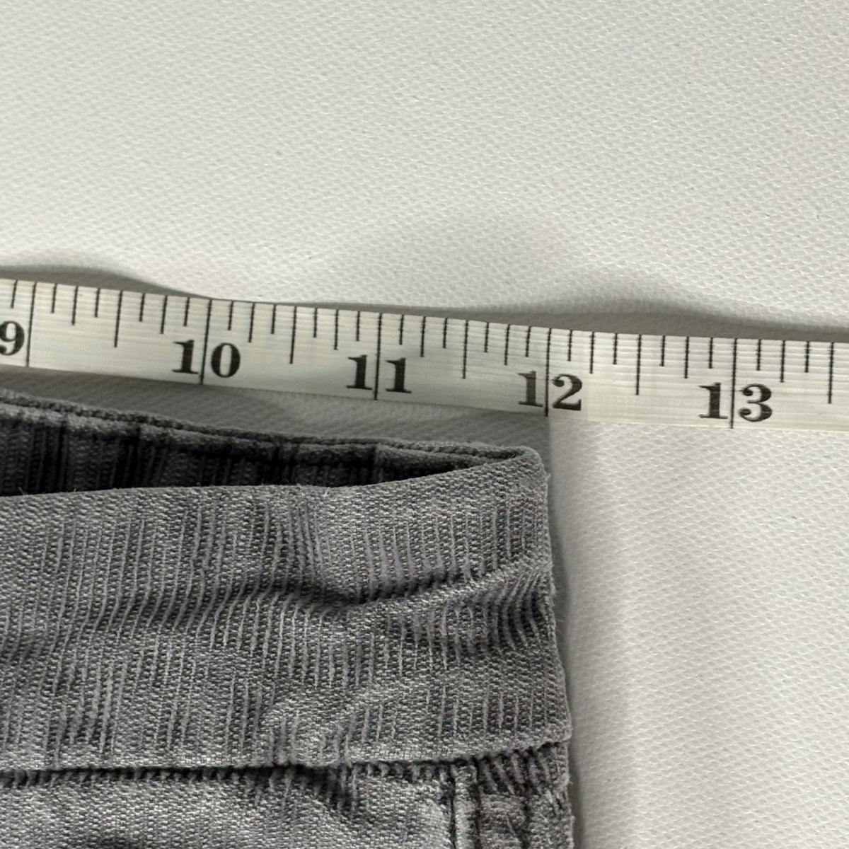 American Eagle Gray High-Rise Skinny Jeans - Size 4 Long