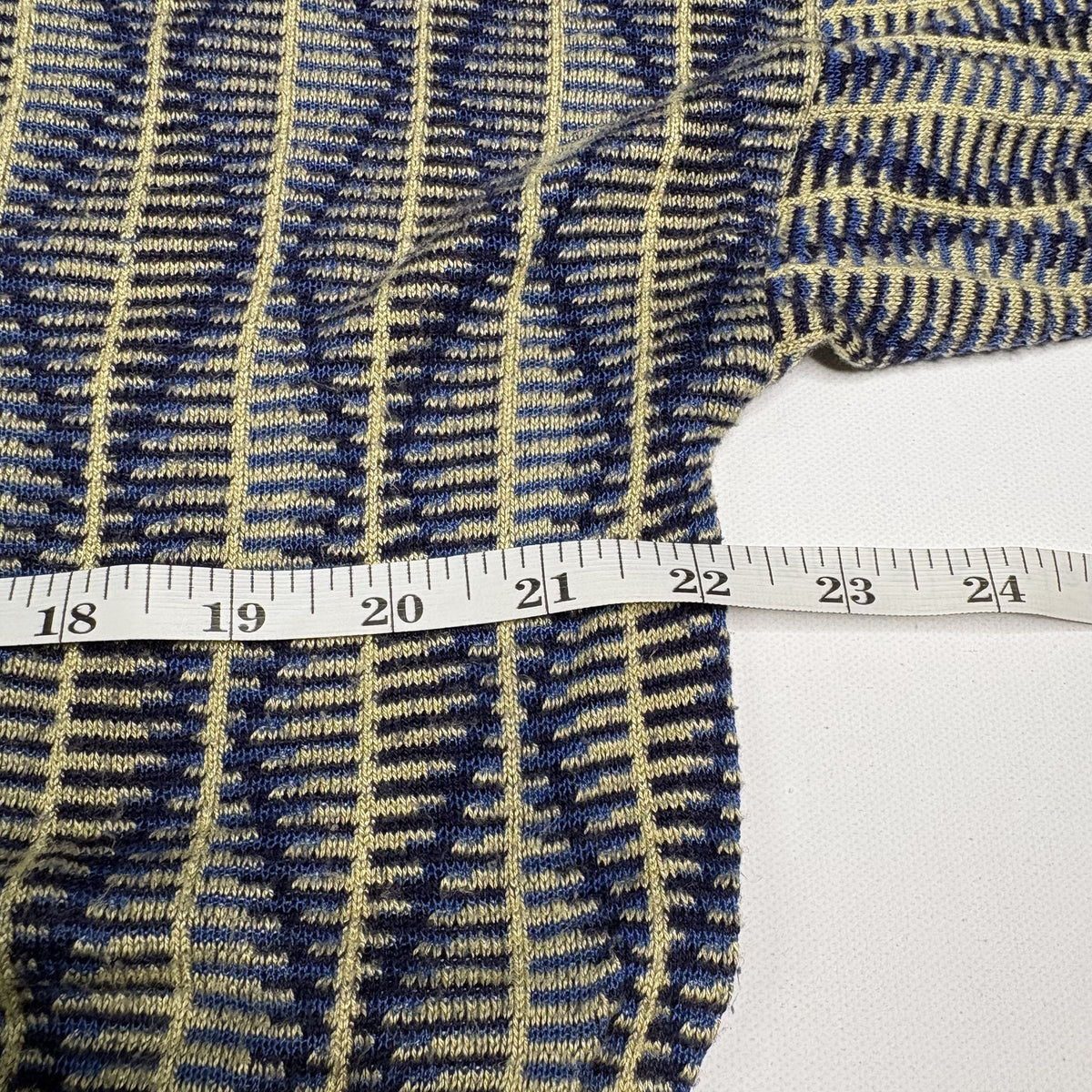 Vintage Tundra 3D Knit Coogi Style Sweater Mens