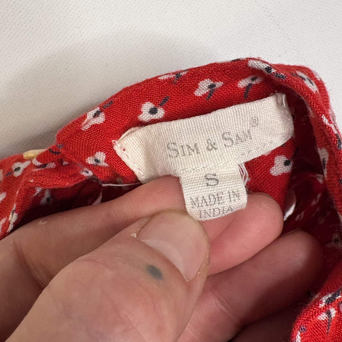 Sim & Sam Red Floral Print Short Sleeve Blouse Size S
