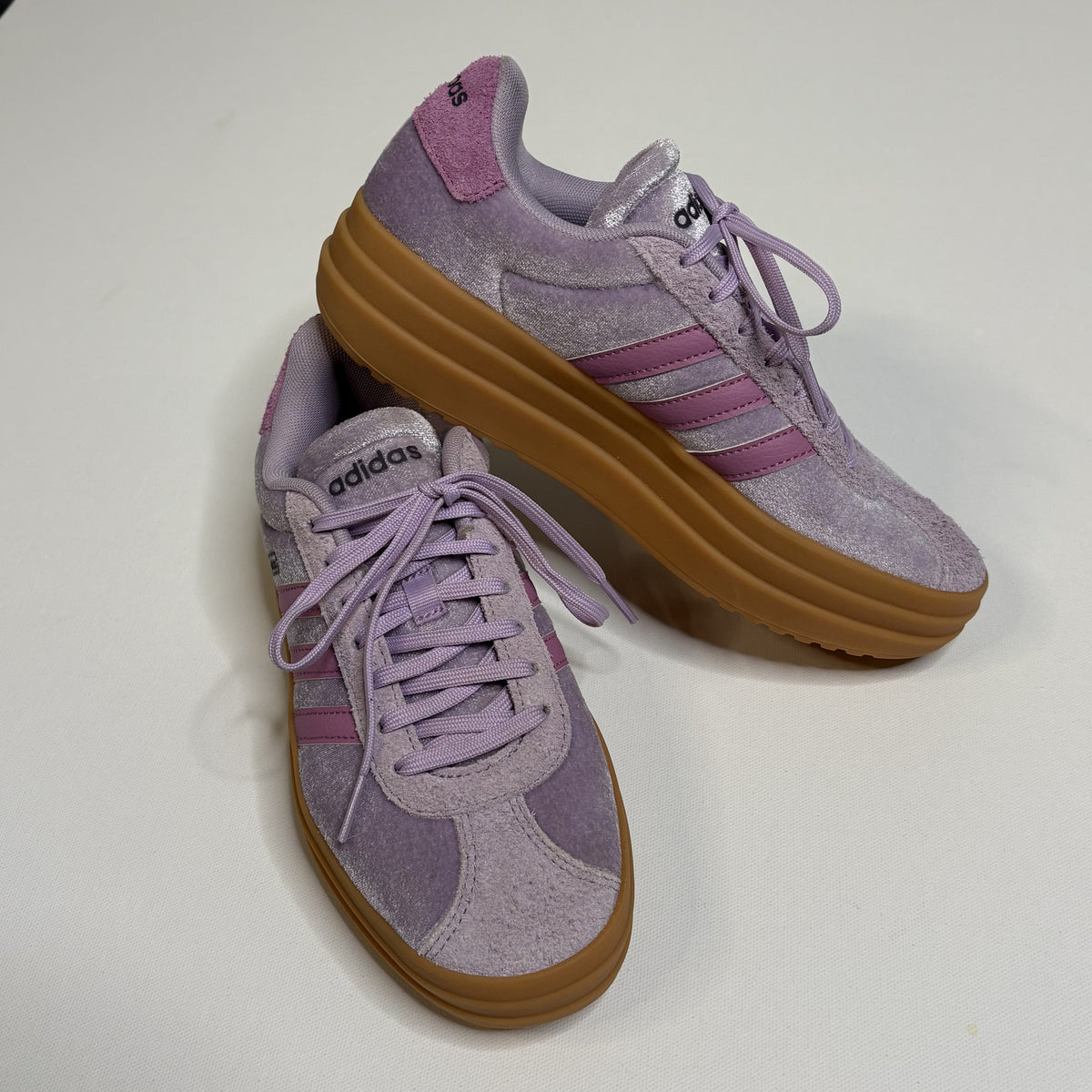 Adidas women’s VL Court Bold Size 6