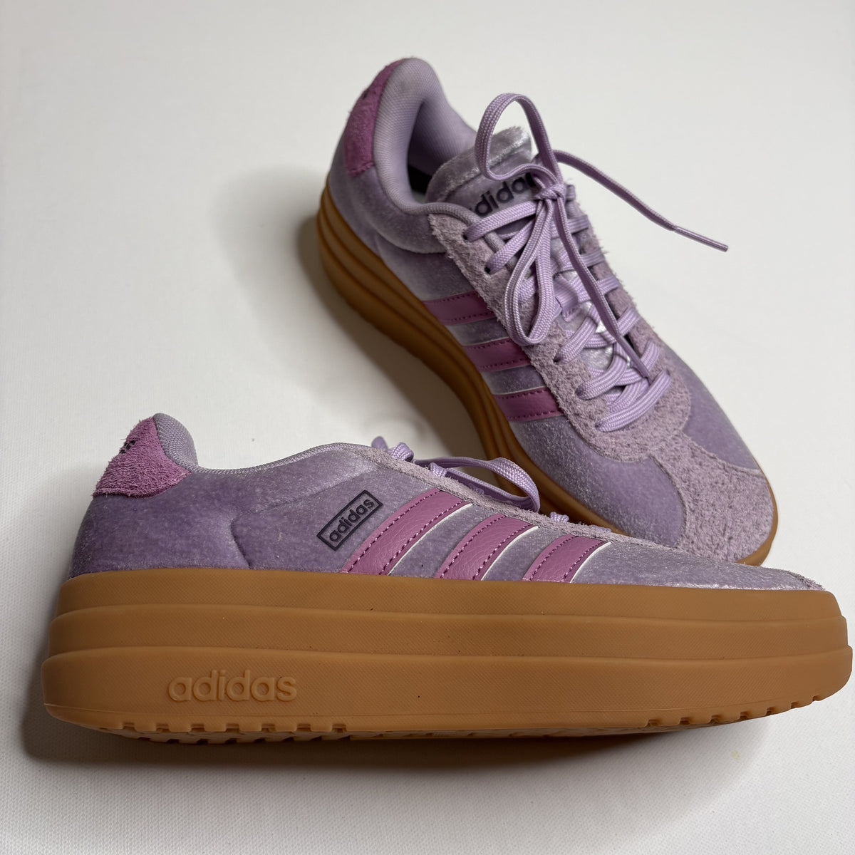 Adidas women’s VL Court Bold Size 6