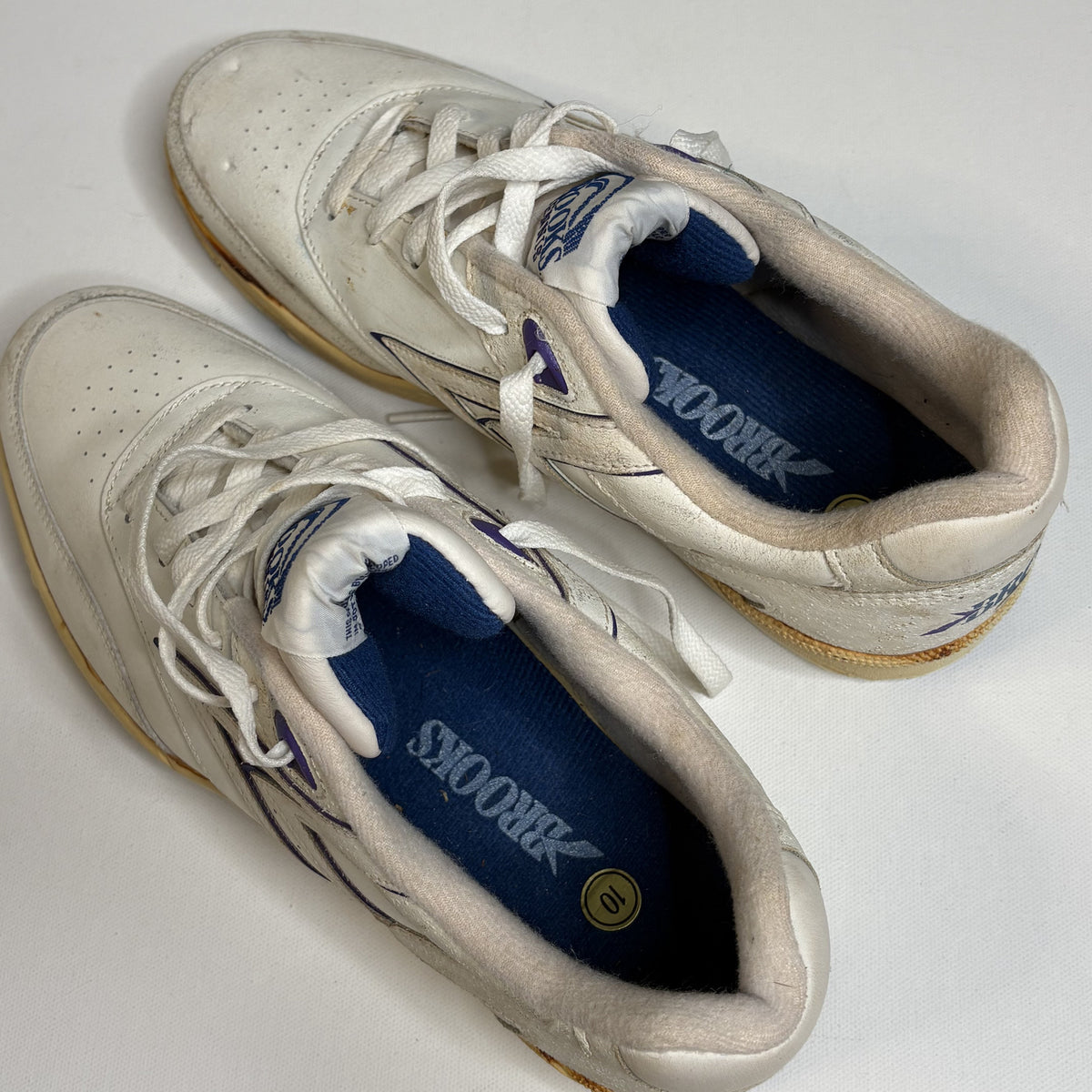 Vintage Brooks Team Brooks Leather Sneakers White Korea 10
