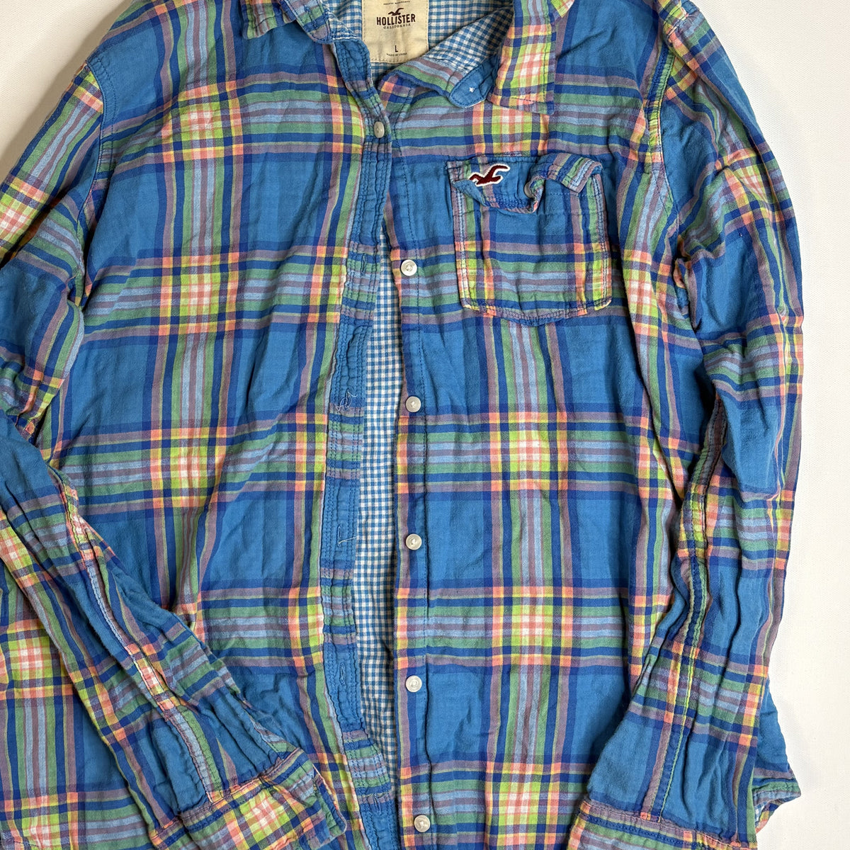 Hollister Men's Blue Plaid Button-Up Shirt Size Large