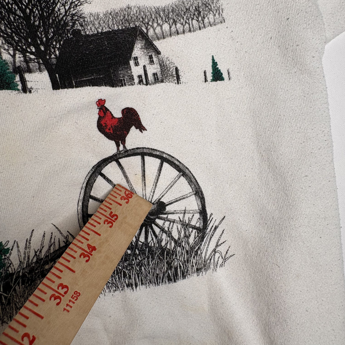 Vintage Hanes Activewear Barn Graphic Crewneck Sweatshirt XL