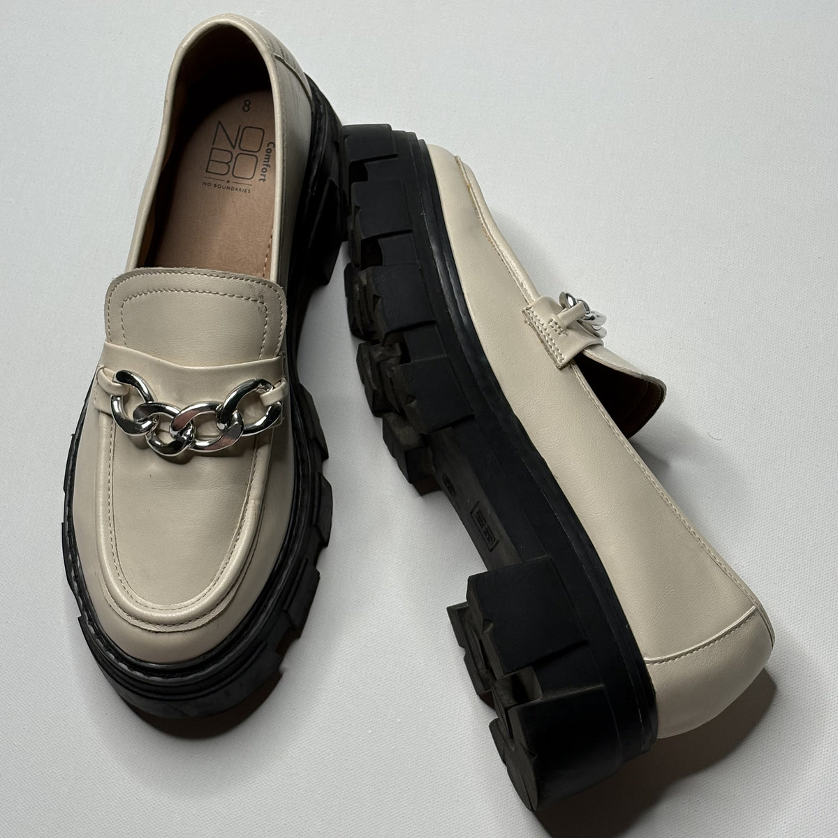 No Boundaries Cream Platform Chain Loafers Lug Sole Size 8