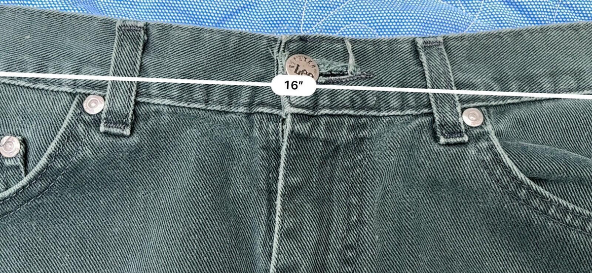 Lee Riveted Women’s Green Denim Cut-Off Shorts Size 16