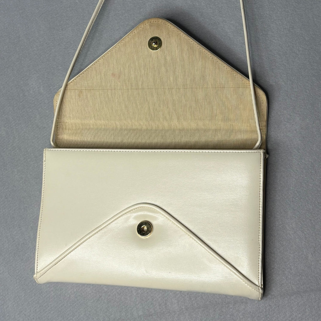 Elegant Vintage Cream Leather Envelope Shoulder Bag