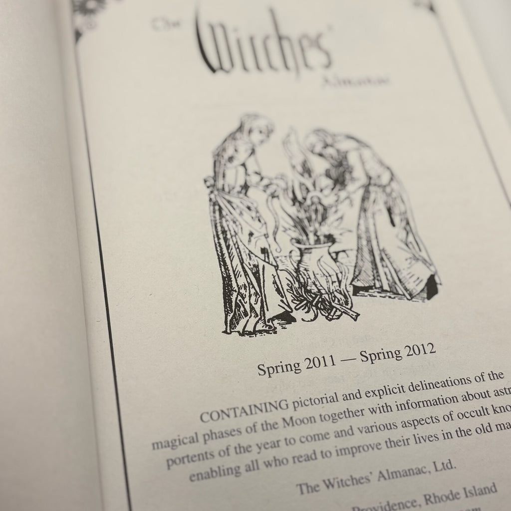 The Witches' Almanac Issue 30 Spring 2011 to Spring 2012 - Stones and the Powers