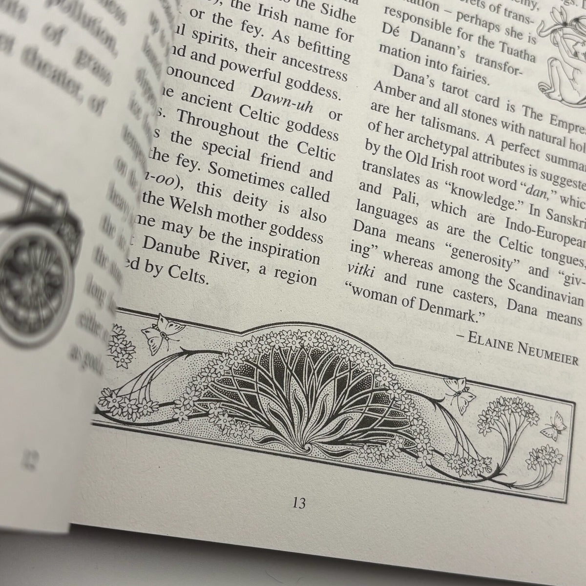 The Witches' Almanac Issue 30 Spring 2011 to Spring 2012 - Stones and the Powers