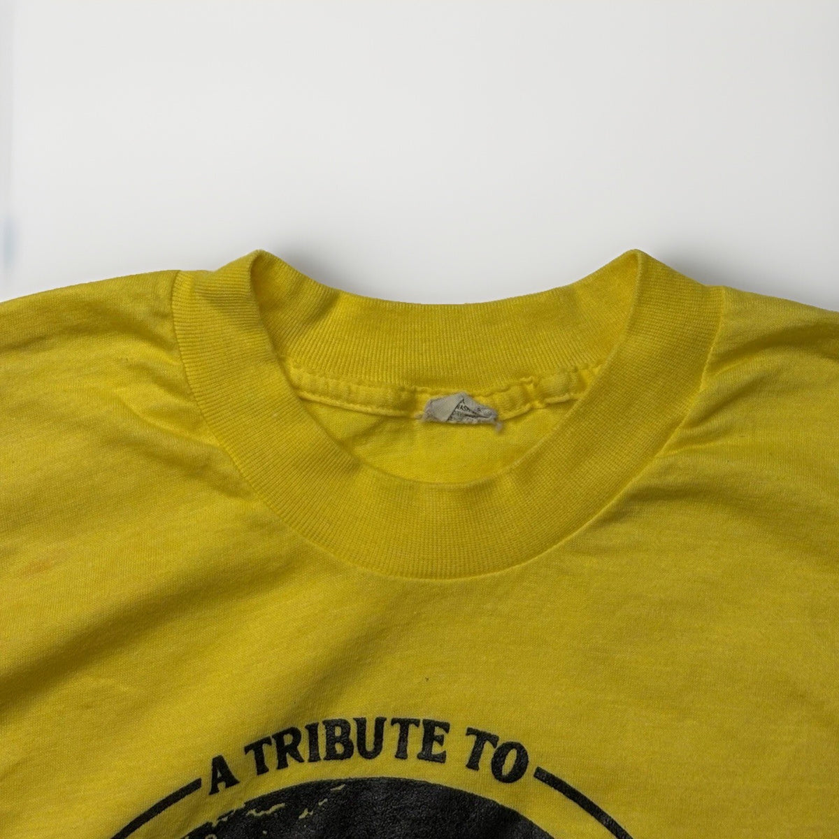 Authentic Vintage 1980s Screen Stars 'A Tribute to Elvis' T‑