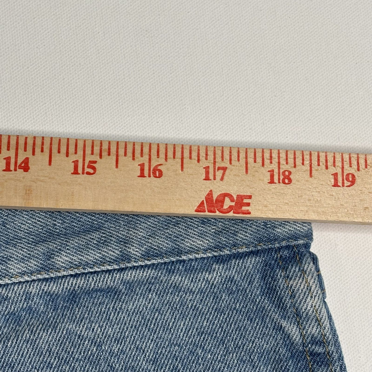 Vtg Wrangler Blues Light Wash Straight Denim Jeans 38x30